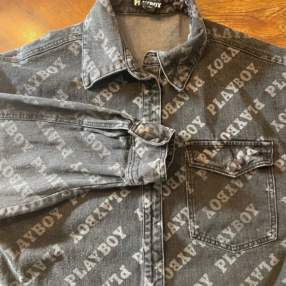 PLAYBOY Other - PLAYBOY all over print Charcoal Denim thick button down with snaps size large